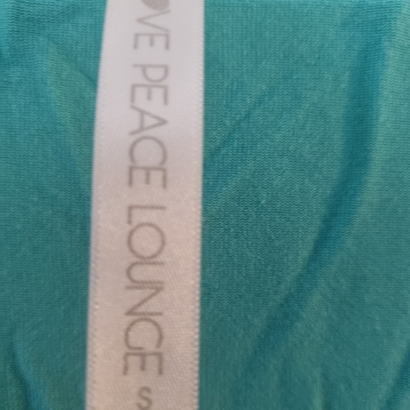 Love Peace Lounge Small Green Sleep Shirt - Picture 4 of 4